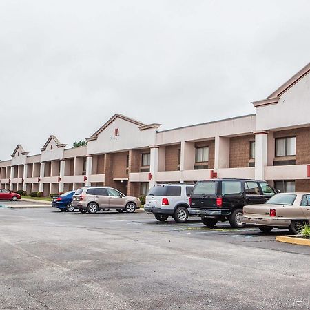 Red Roof Inn & Suites Mt Holly - Mcguire Afb Westampton Bagian luar foto