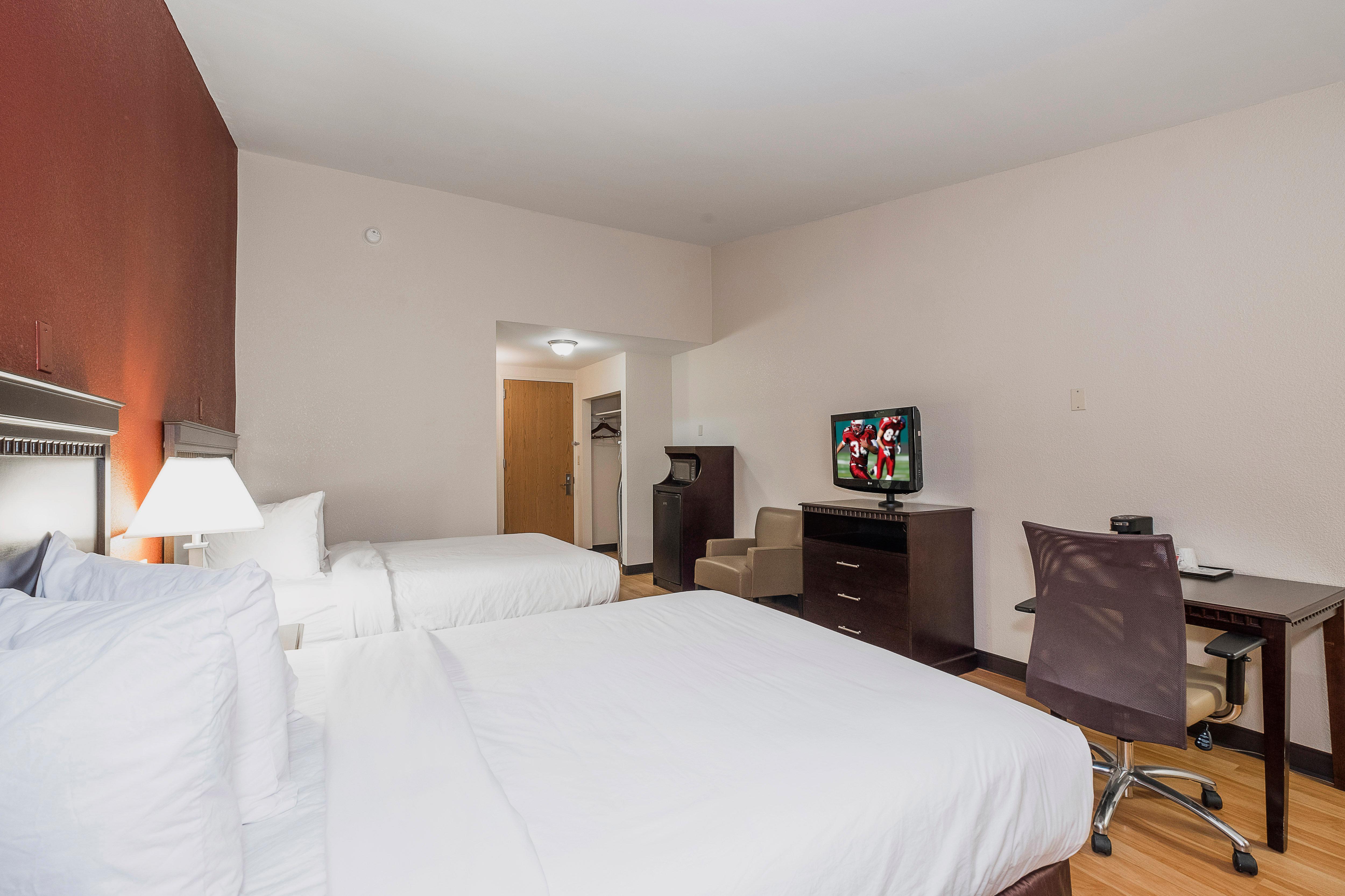 Red Roof Inn & Suites Mt Holly - Mcguire Afb Westampton Bagian luar foto