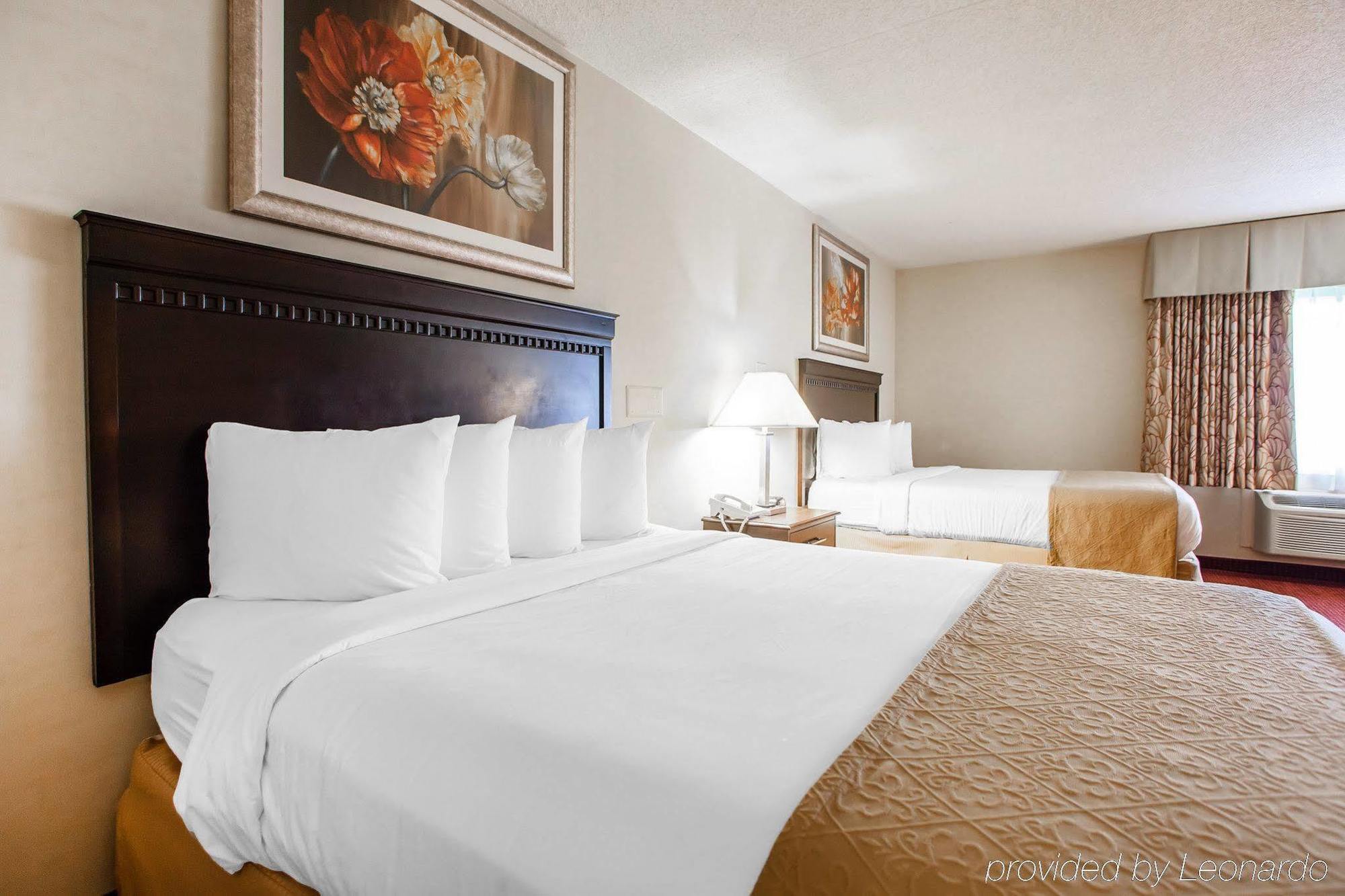 Red Roof Inn & Suites Mt Holly - Mcguire Afb Westampton Bagian luar foto