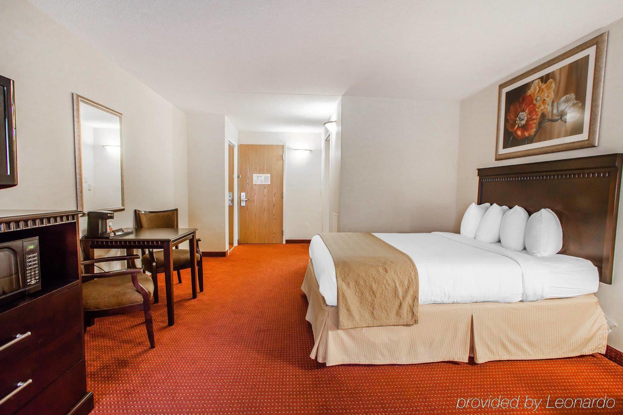 Red Roof Inn & Suites Mt Holly - Mcguire Afb Westampton Bagian luar foto